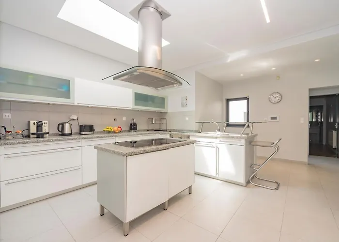 Belart Luxury With Pool Golf And Aroeira (Setubal)